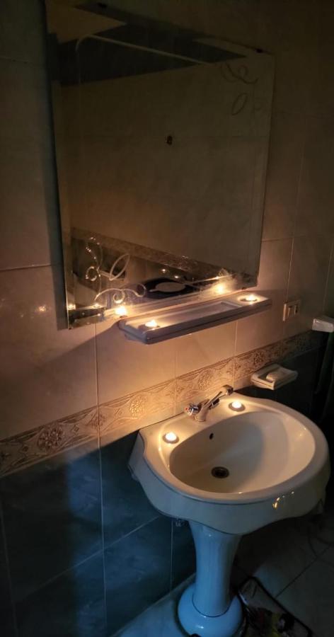 Hk Pyramids Guest House ไคโร ภายนอก รูปภาพ